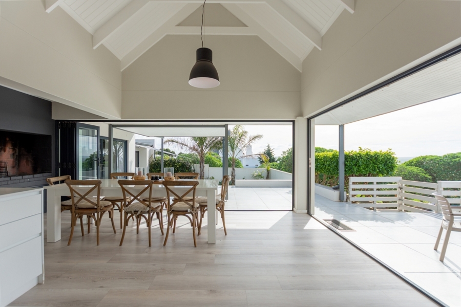 9 Bedroom Property for Sale in Olifantskop Western Cape